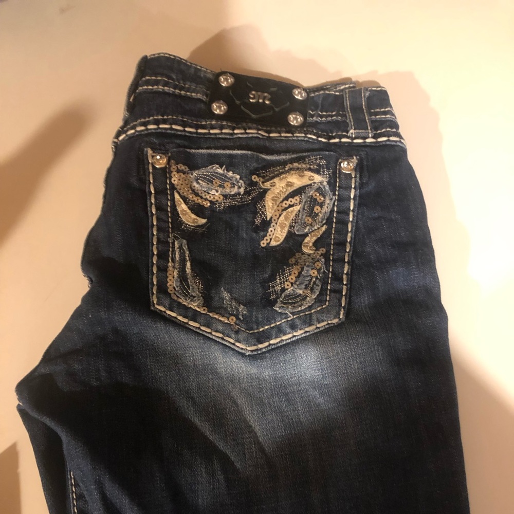 Miss Me capris. Size 31
